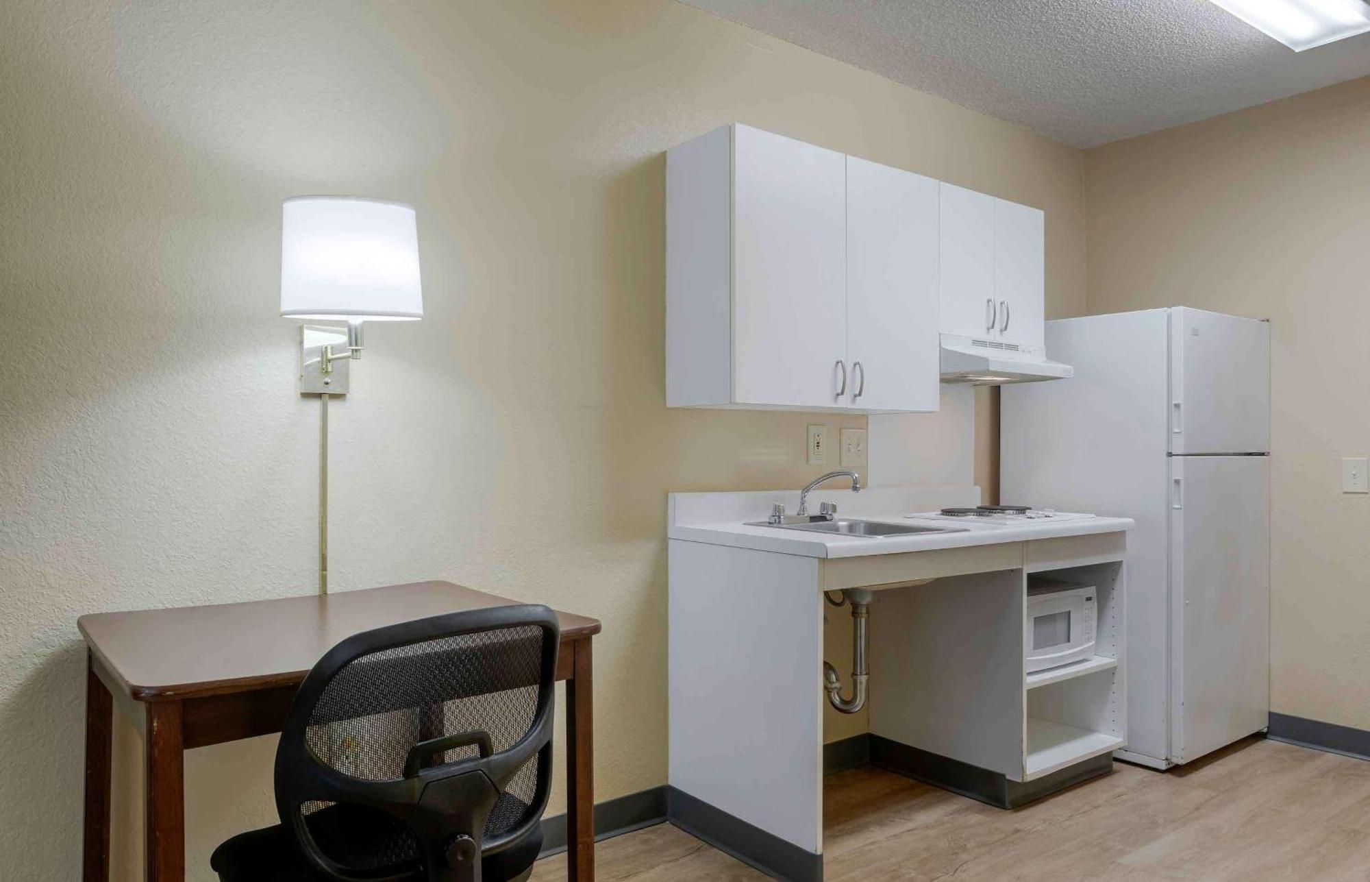 Extended Stay America Suites - Houston - Galleria - Westheimer Экстерьер фото